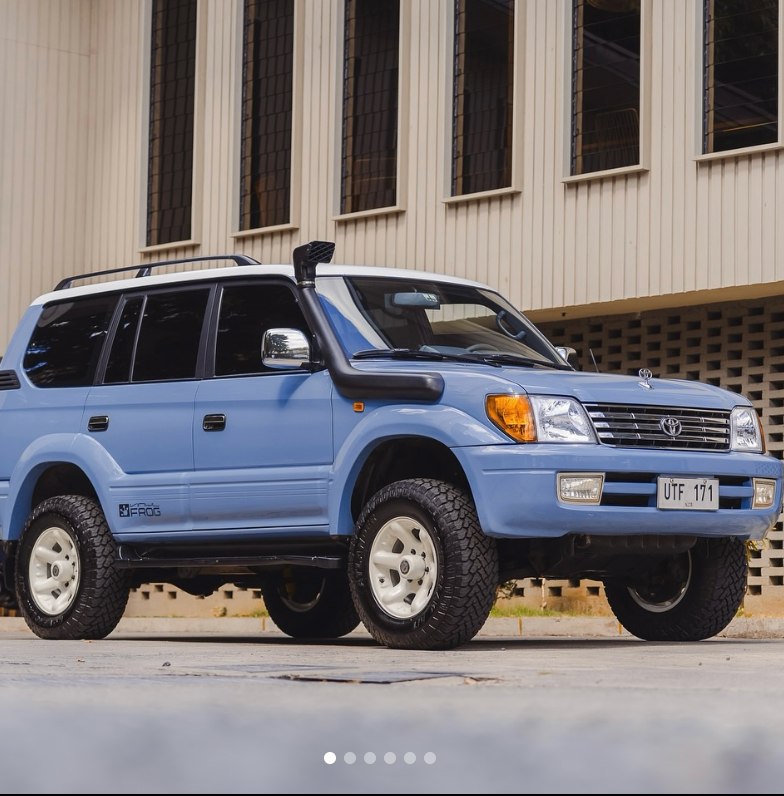 Toyota Land Cruiser 90